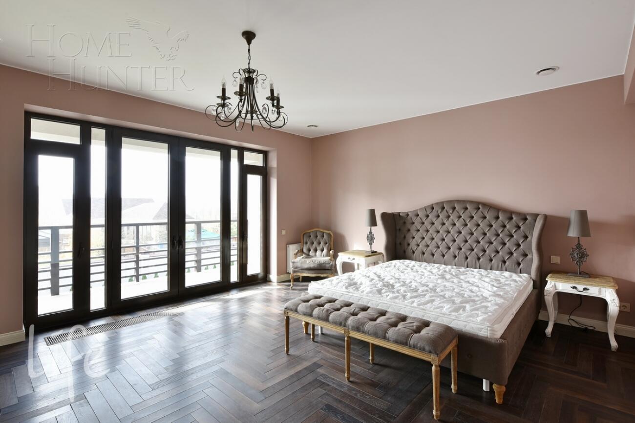 2-этажный коттедж 350 м² с отделкой