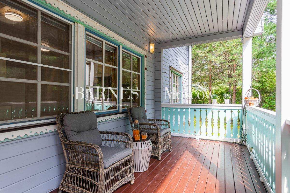 2-этажный коттедж 267 м² с отделкой