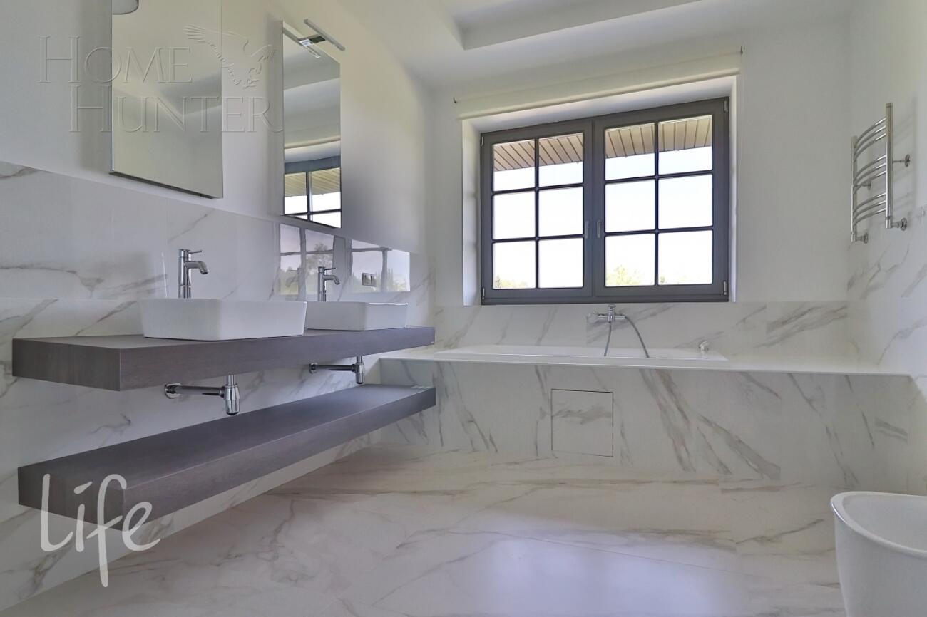 2-этажный коттедж 422.5 м² с отделкой