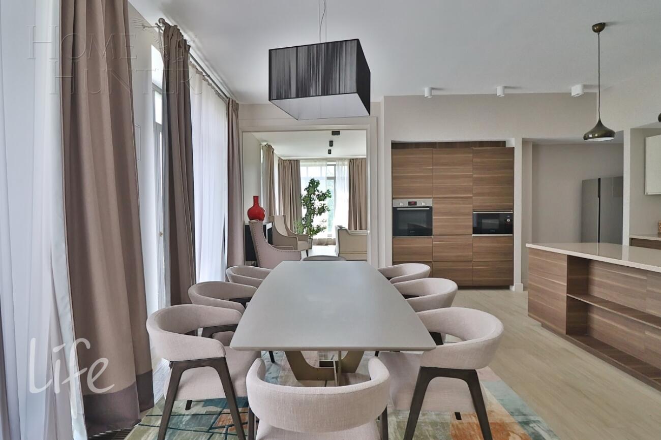 2-этажный коттедж 422.5 м² с отделкой