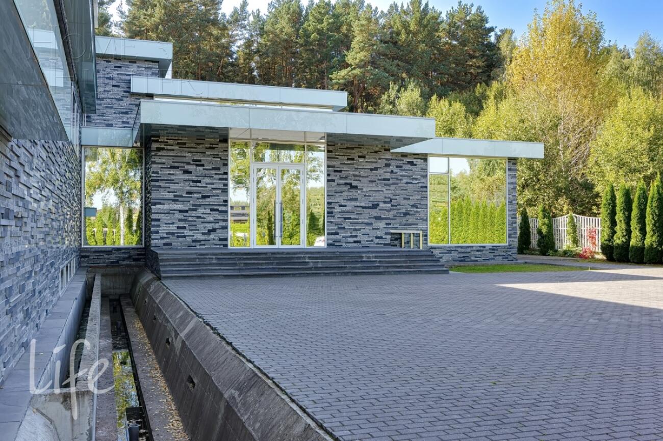 3-этажный коттедж 1 546 м² без отделки