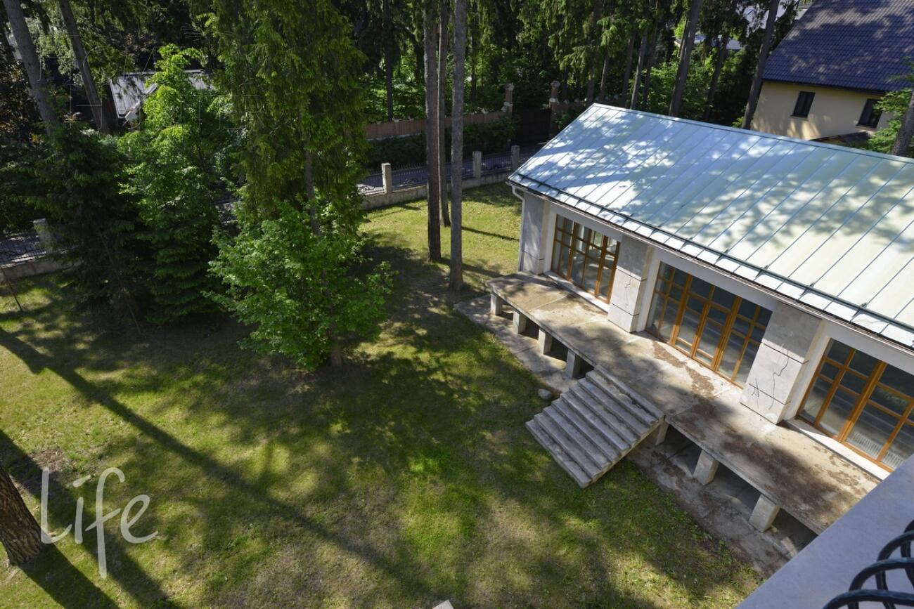 2-этажный коттедж 1 200 м² без отделки