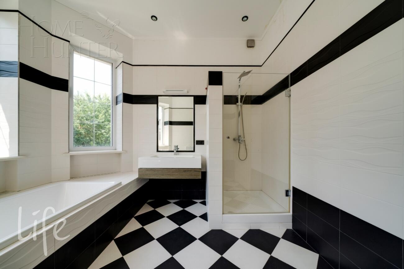 2-этажный коттедж 800 м² с отделкой