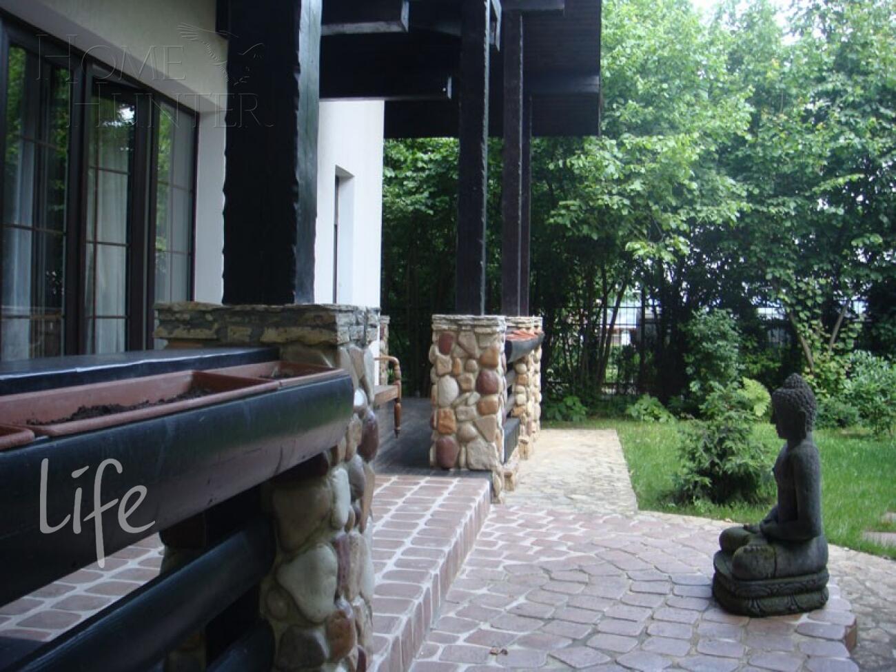 2-этажный коттедж 300 м² с отделкой