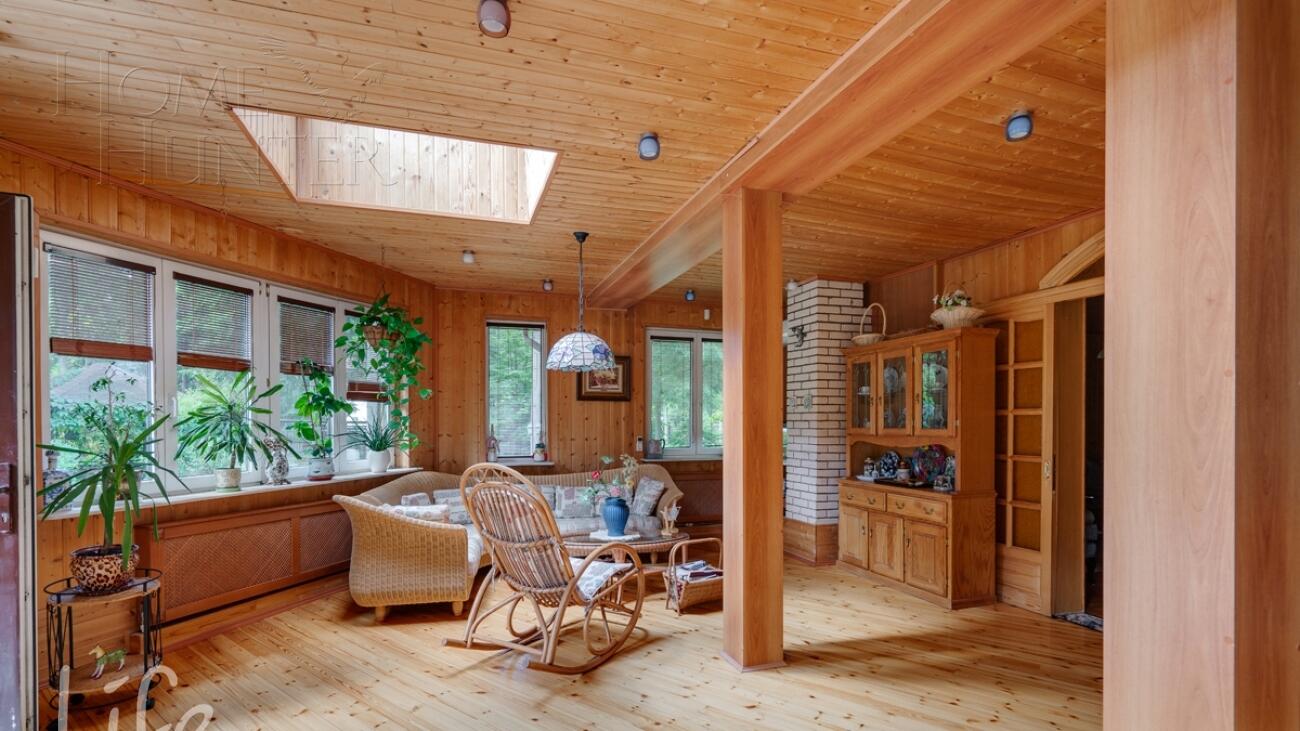 3-этажный коттедж 650 м² с отделкой