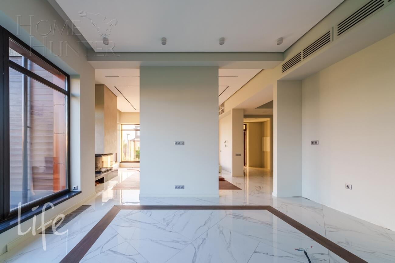 3-этажный коттедж 280 м² с отделкой