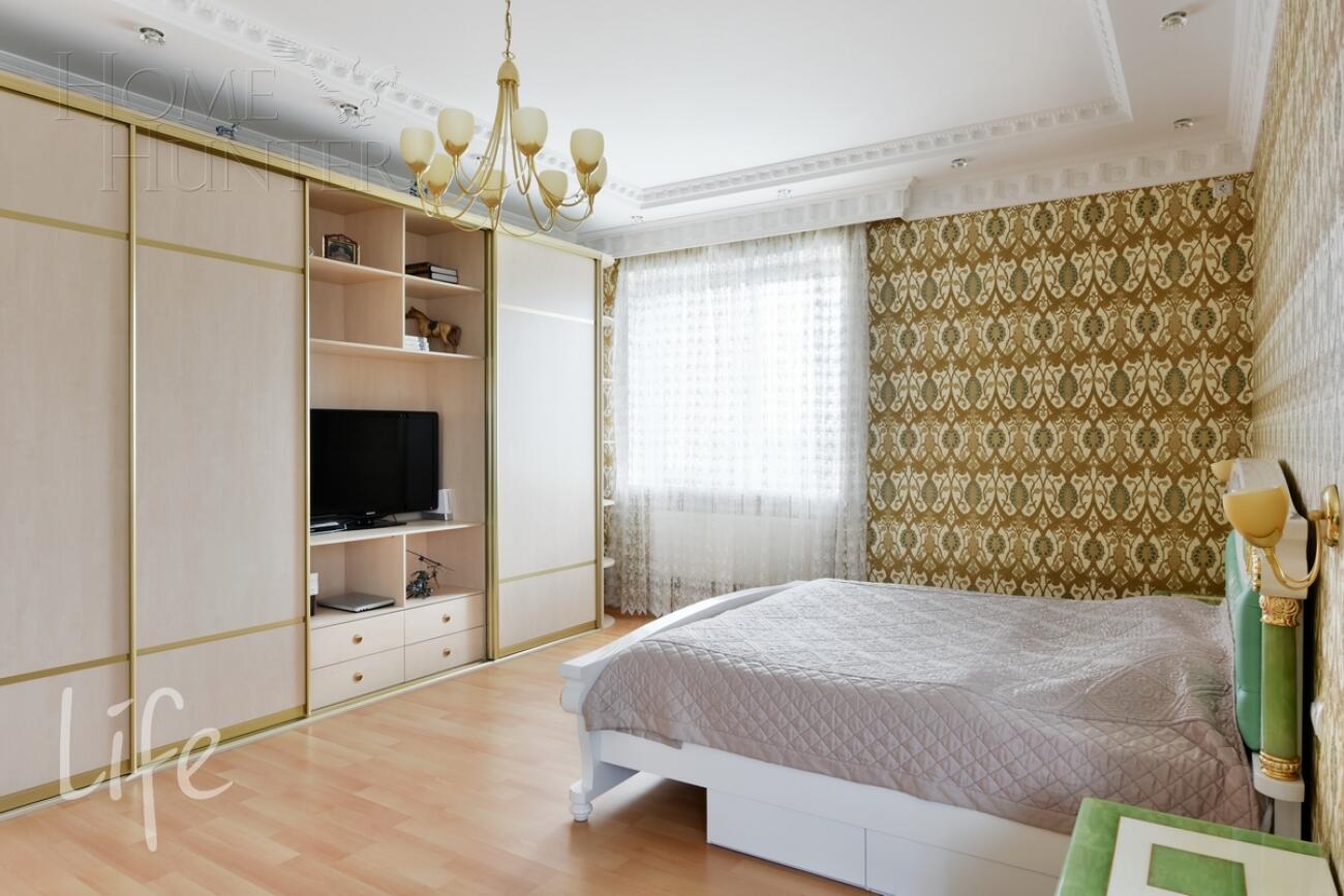 3-этажный коттедж 750 м² с отделкой