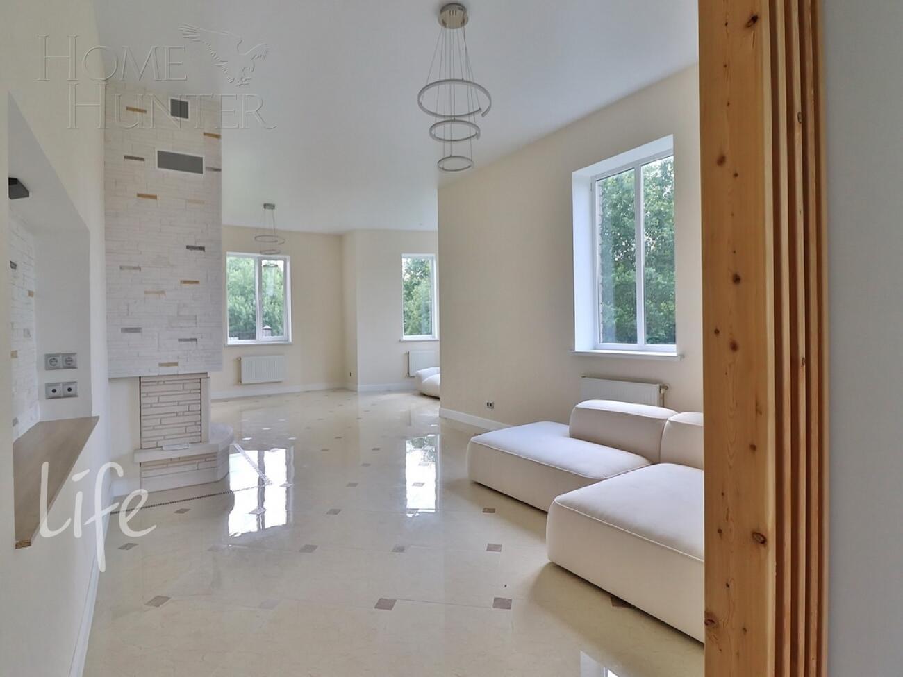 3-этажный коттедж 372 м² с отделкой