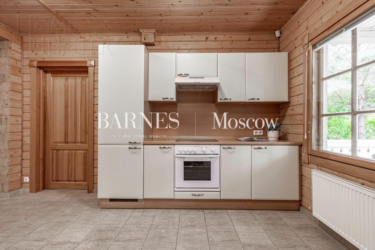 2-этажный коттедж 267 м² с отделкой