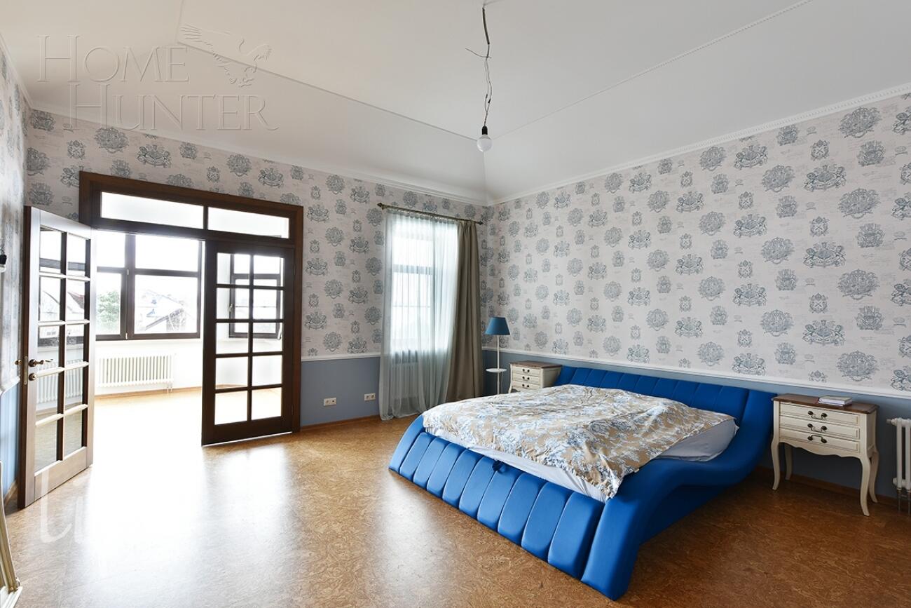 2-этажный коттедж 1 000 м² с отделкой