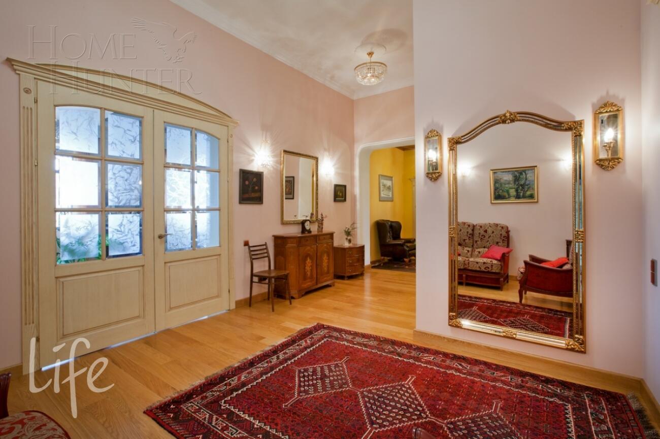 2-этажный коттедж 916 м² с отделкой