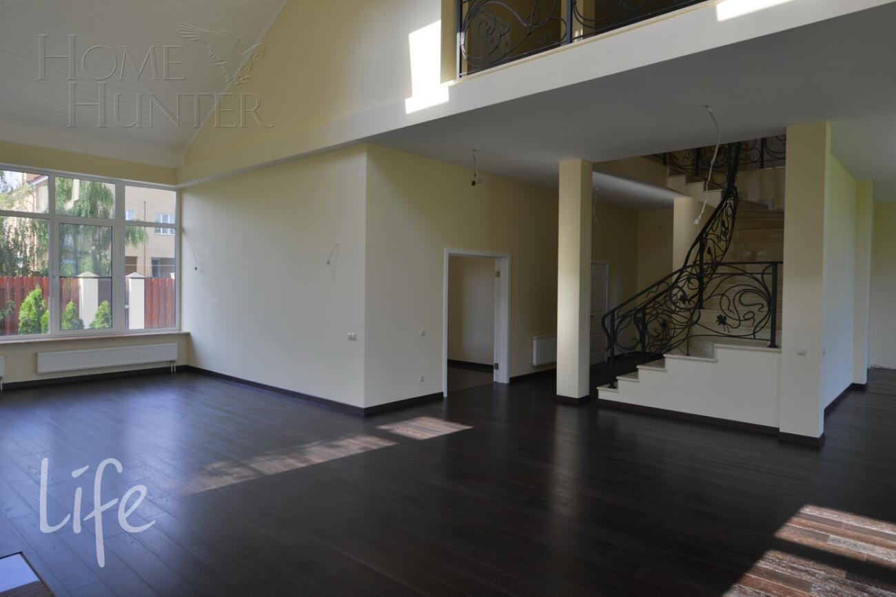 2-этажный коттедж 357 м² с отделкой