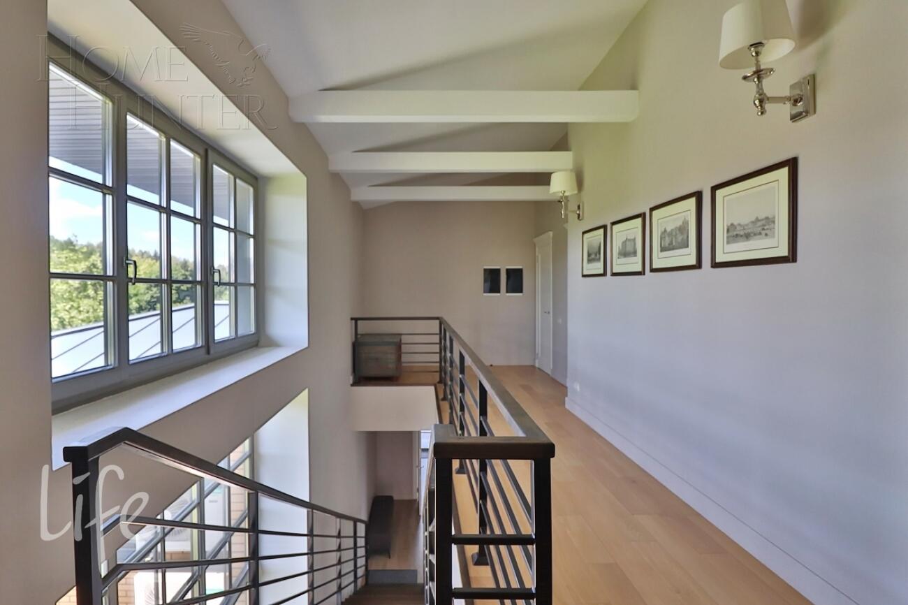 2-этажный коттедж 423 м² с отделкой