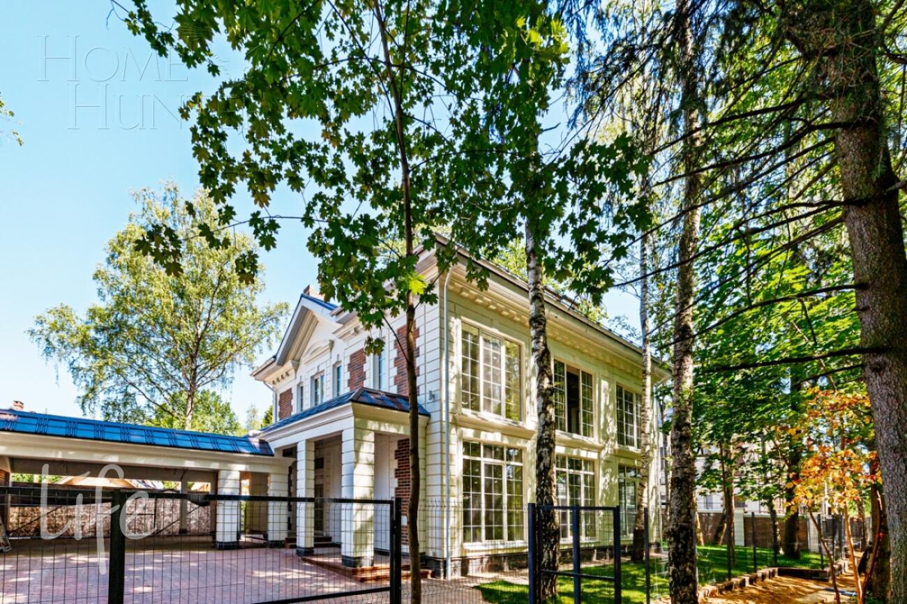 2-этажный коттедж 280 м² без отделки