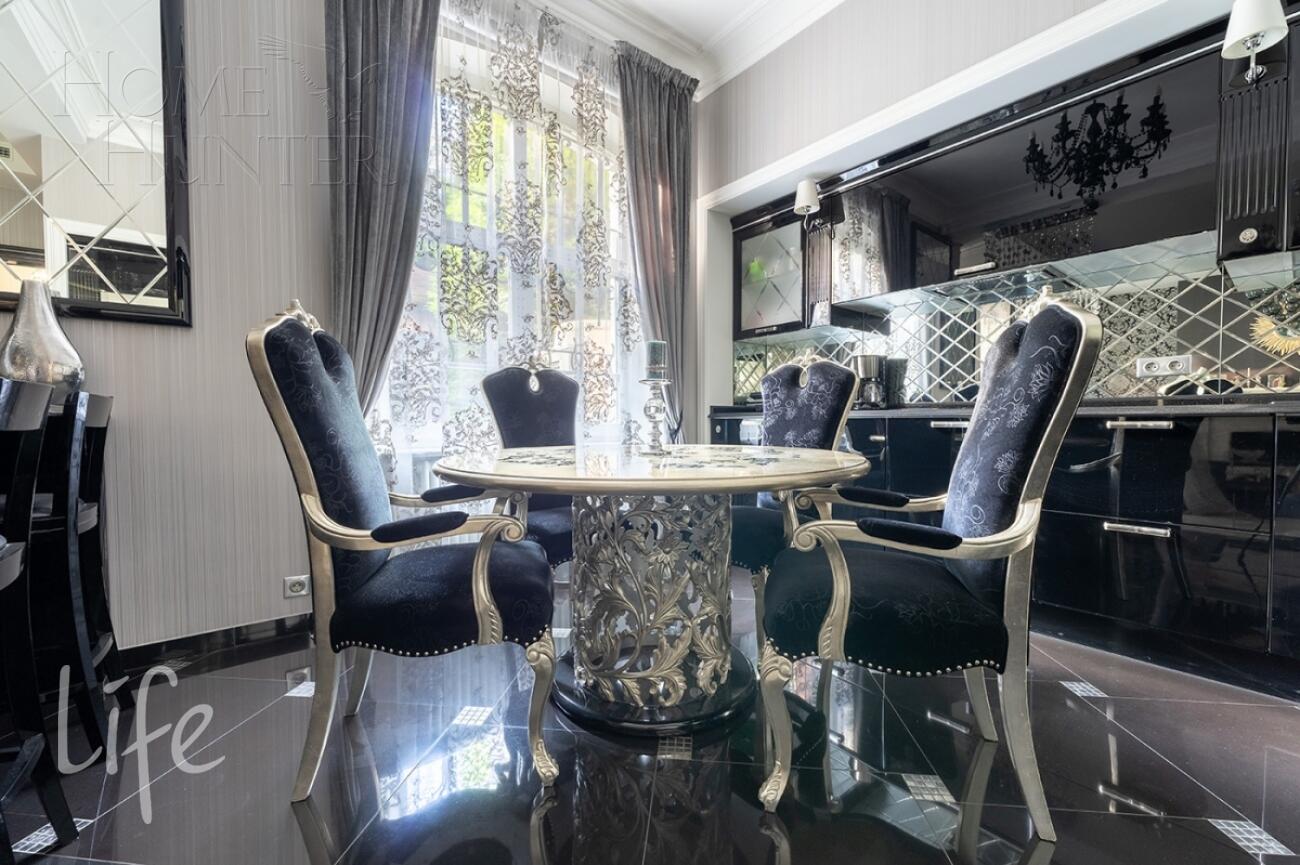 3-этажный таунхаус 293 м² с отделкой