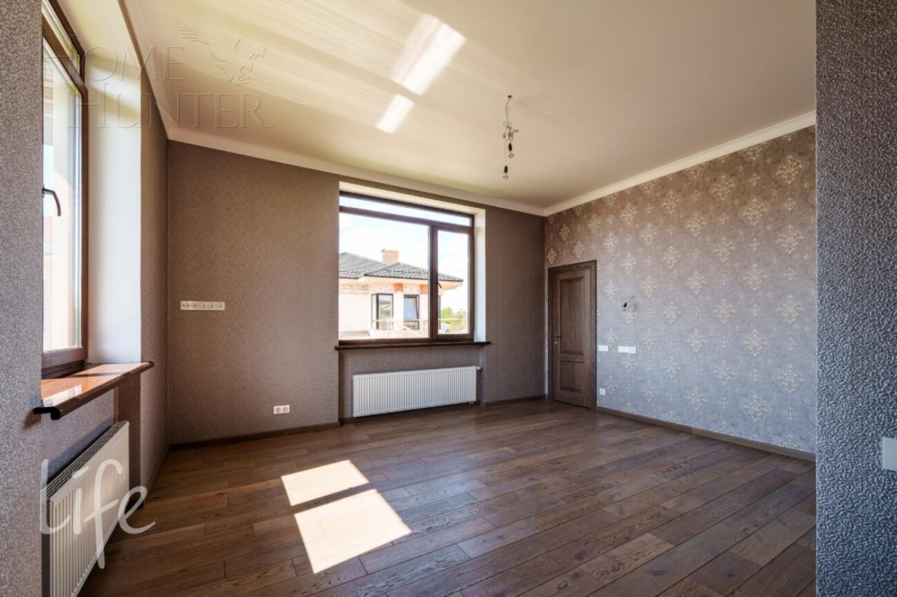 2-этажный коттедж 400 м² с отделкой