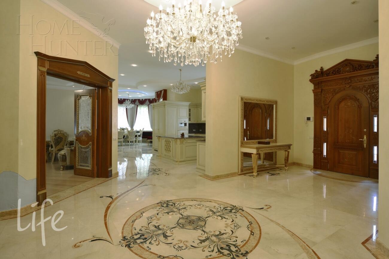 2-этажный коттедж 670 м² с отделкой