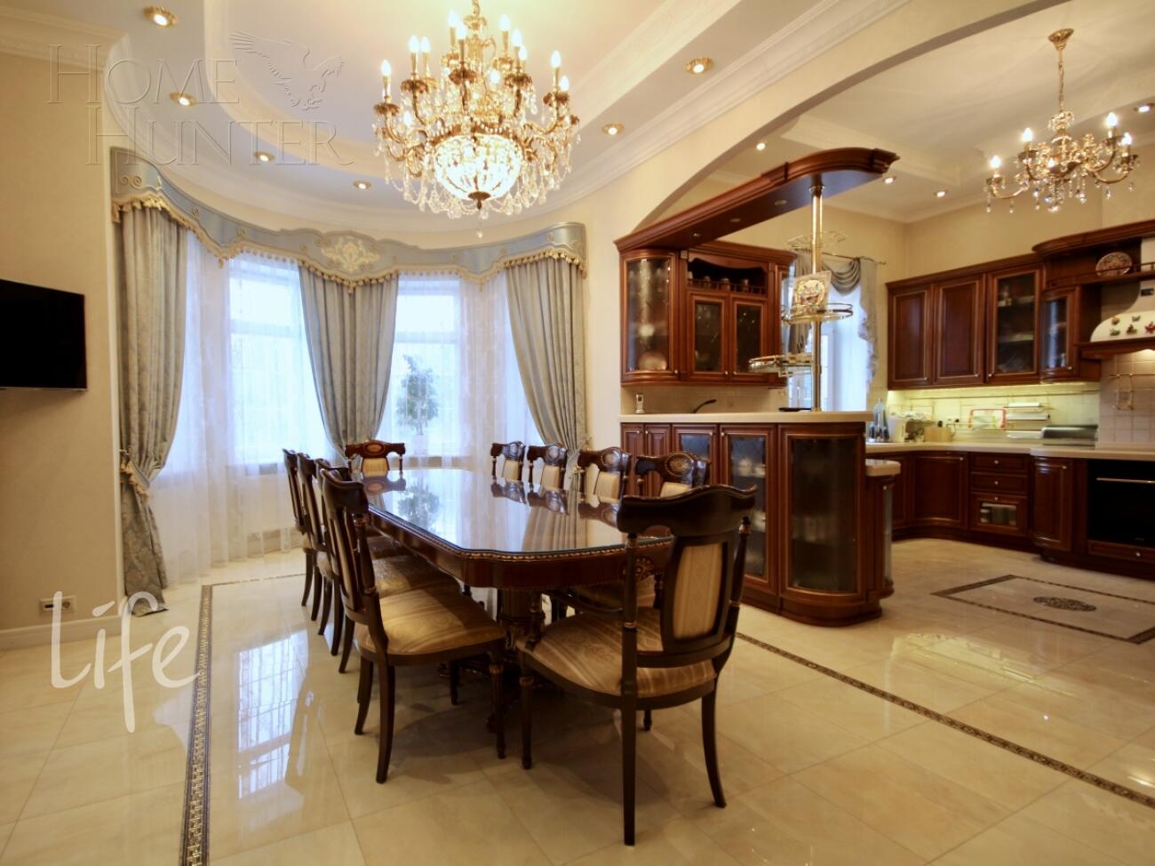 2-этажный коттедж 560 м² с отделкой