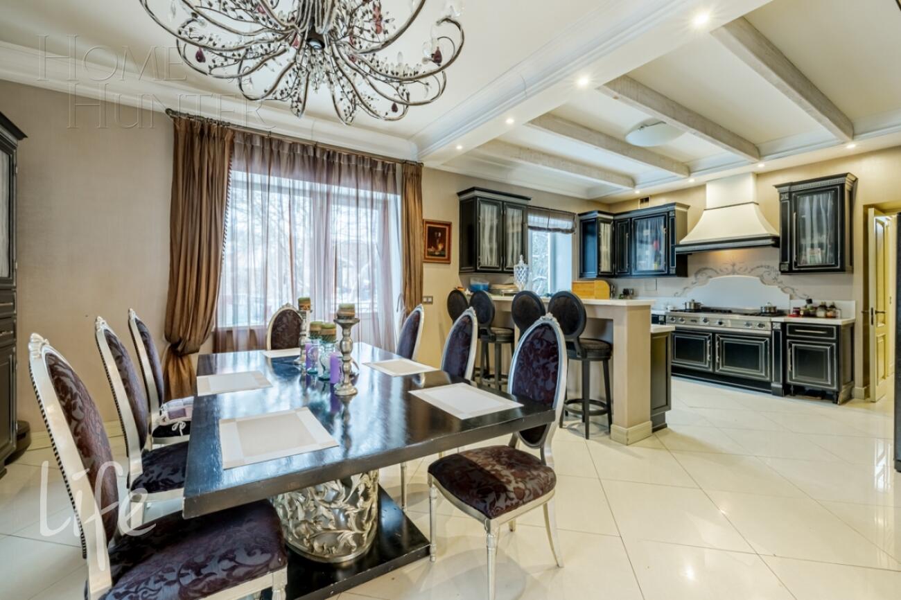 2-этажный коттедж 350 м² с отделкой