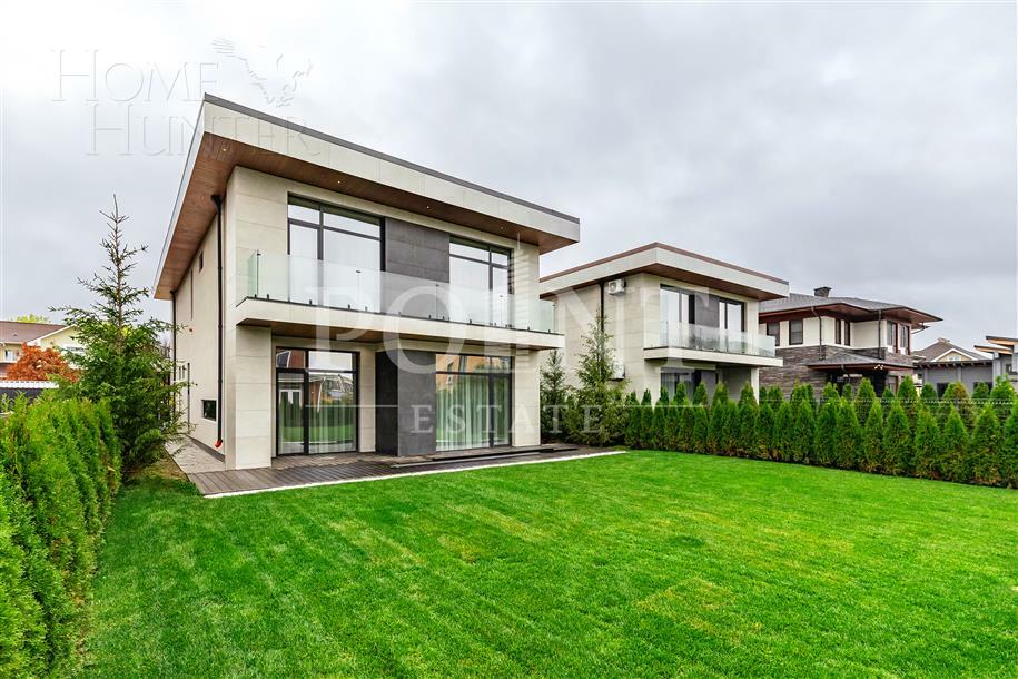 2-этажный коттедж 300 м² с отделкой