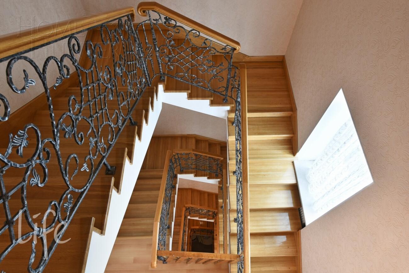 3-этажный коттедж 750 м² с отделкой