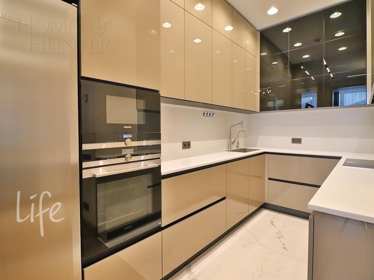 2-этажный таунхаус 290 м² с отделкой