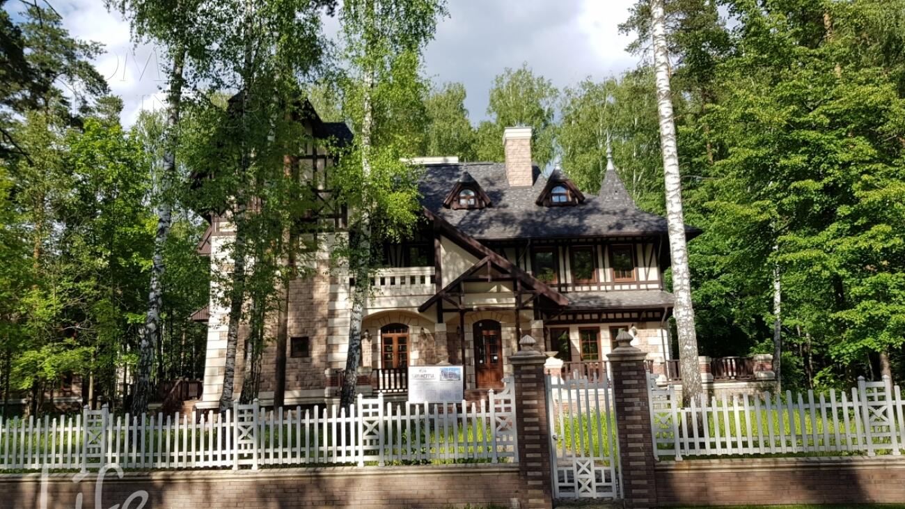 2-этажный коттедж 658 м² с отделкой