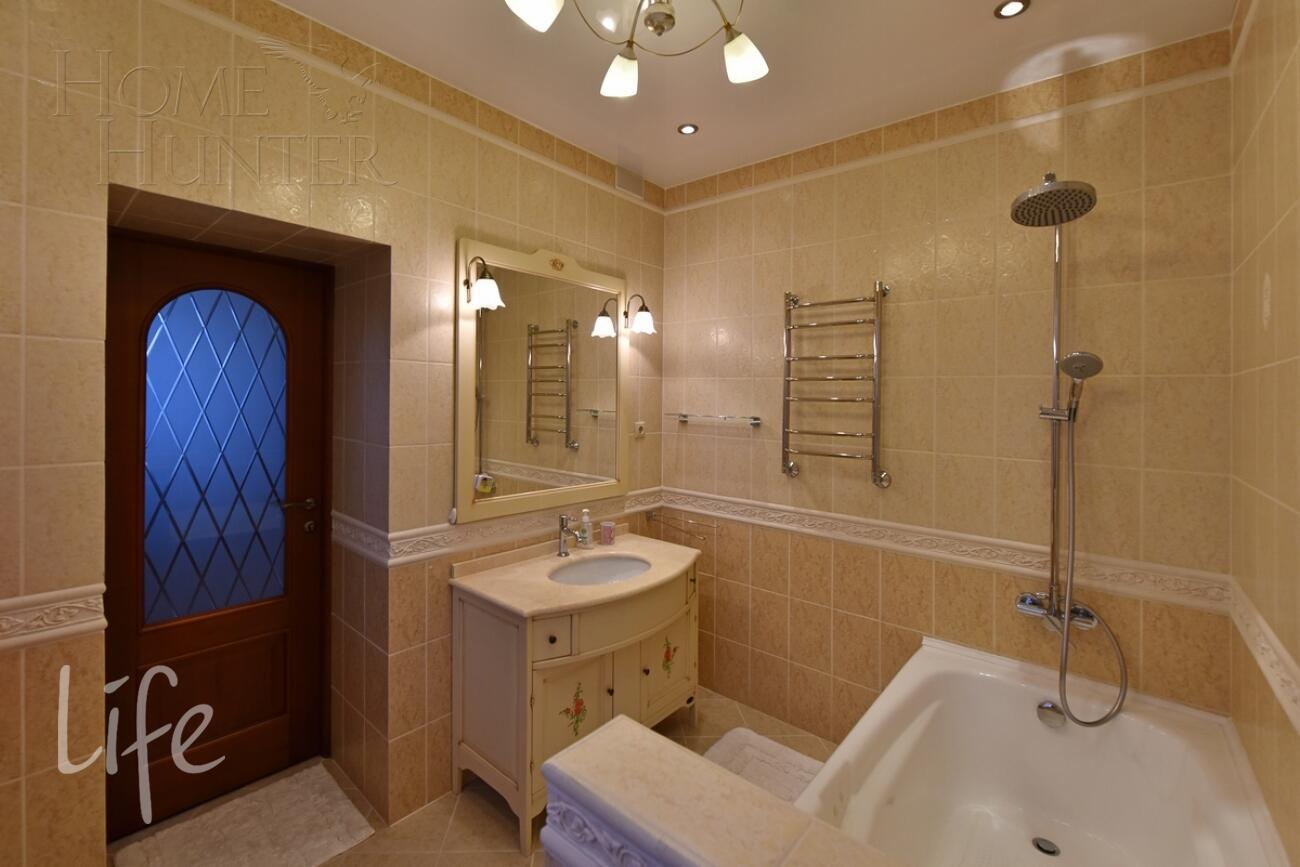 2-этажный коттедж 560 м² с отделкой