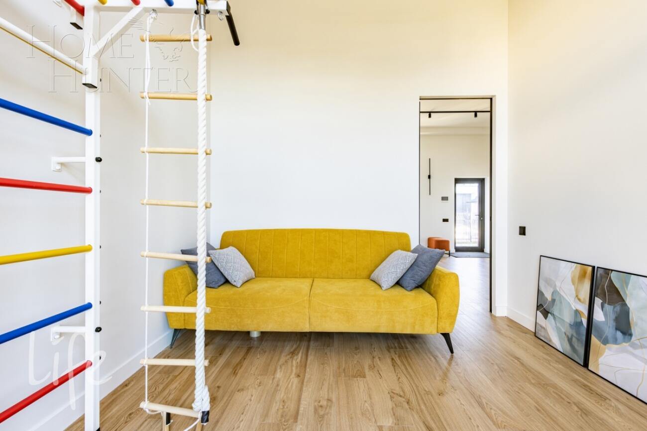 2-этажный коттедж 260 м² с отделкой