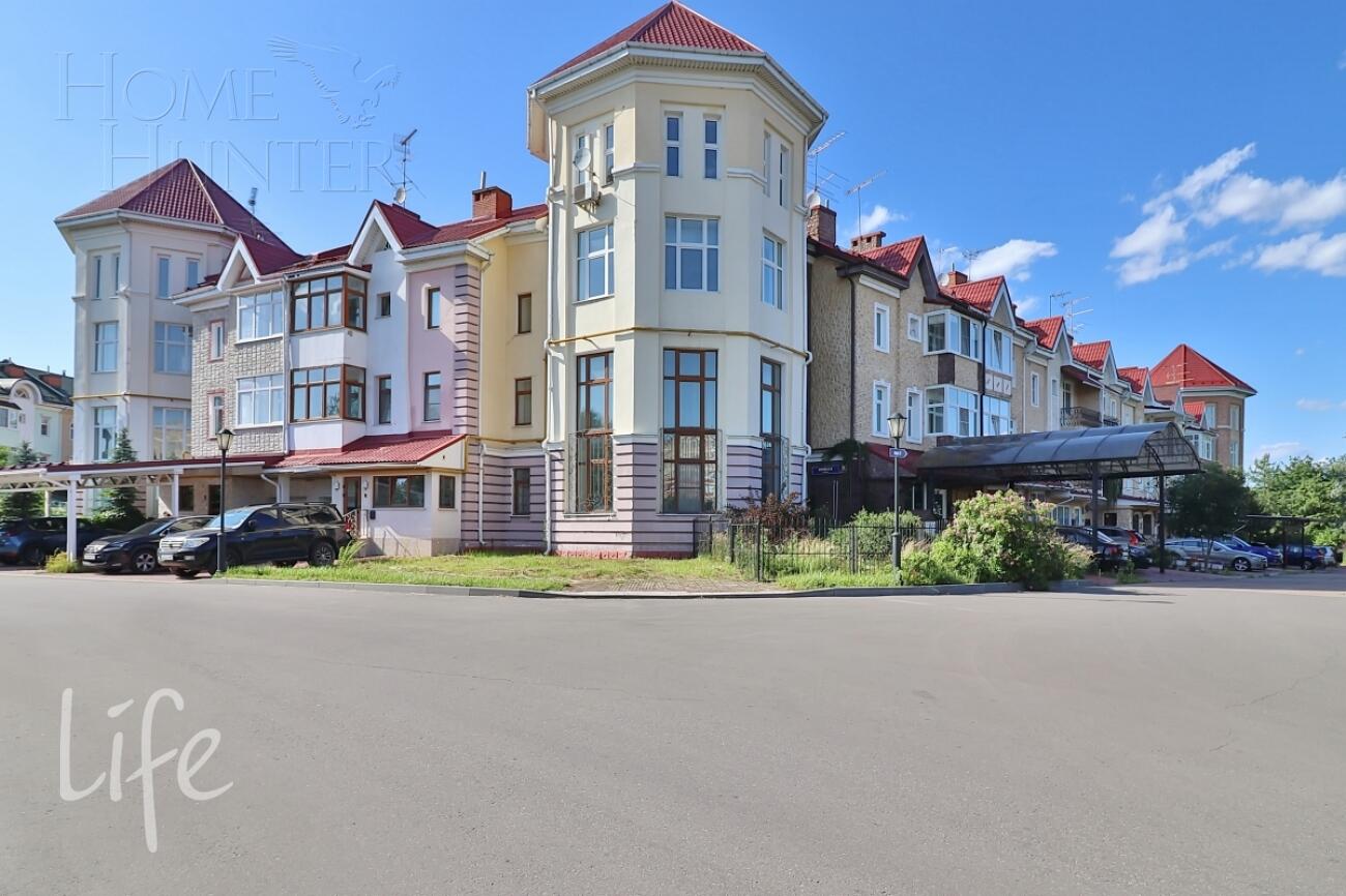 3-этажный таунхаус 408 м² с отделкой