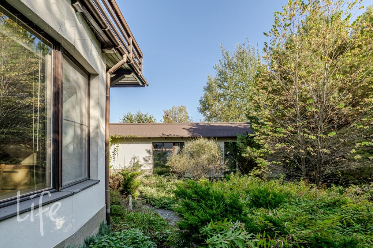 2-этажный коттедж 1 375 м² с отделкой