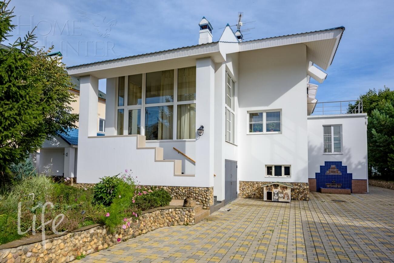 2-этажный коттедж 380 м² с отделкой