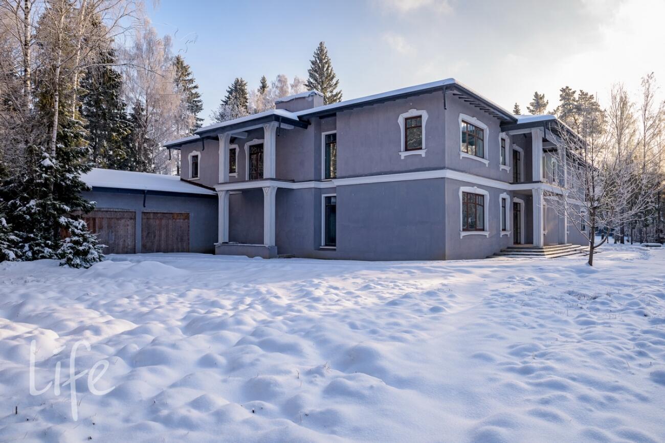 2-этажный коттедж 1 638 м² без отделки