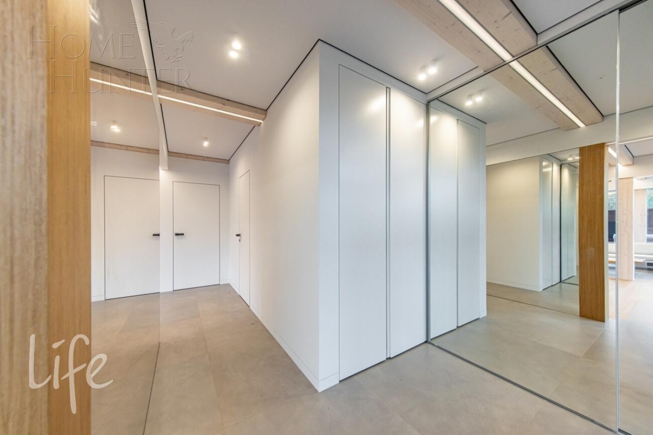 2-этажный коттедж 261 м² с отделкой