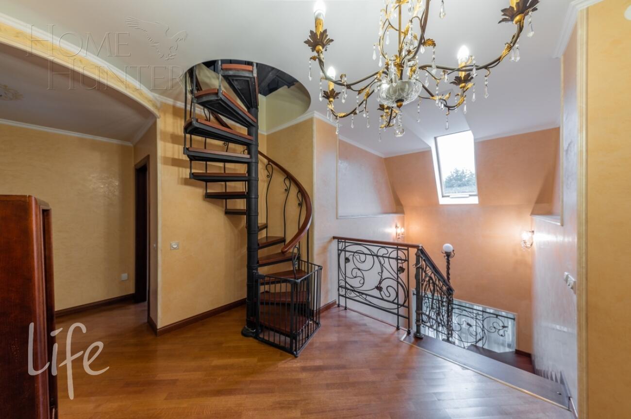 2-этажный коттедж 608 м² с отделкой