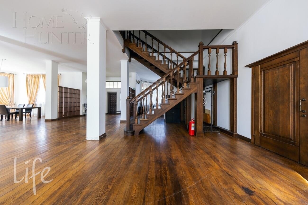 2-этажный коттедж 359 м² с отделкой