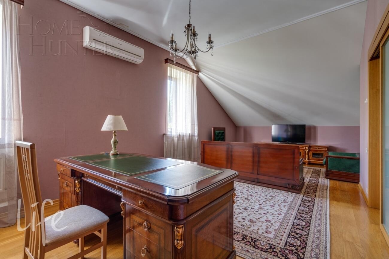 3-этажный коттедж 770 м² с отделкой