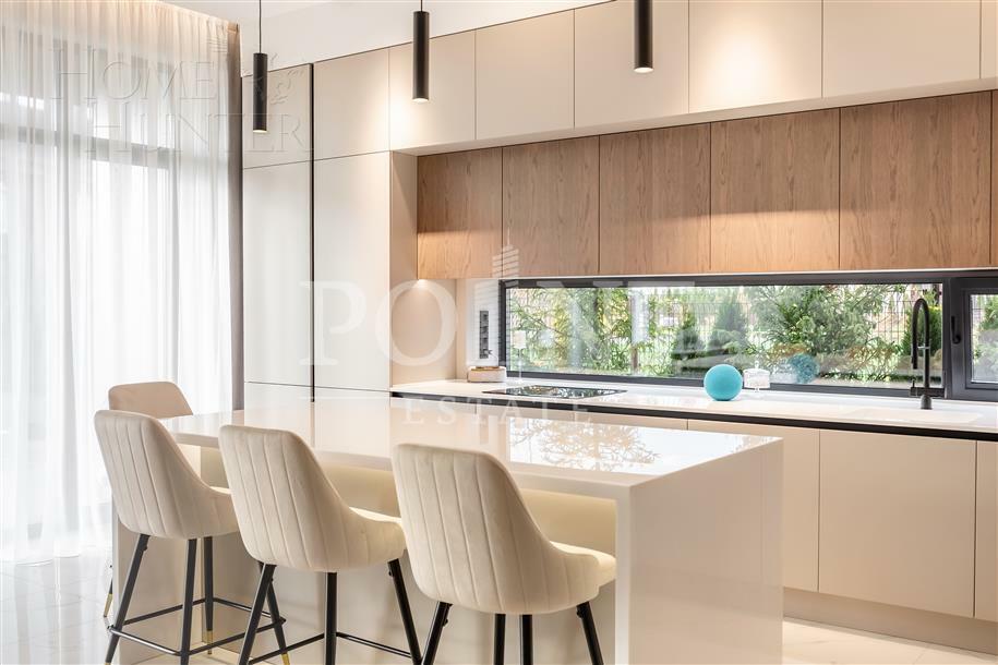 2-этажный коттедж 300 м² с отделкой