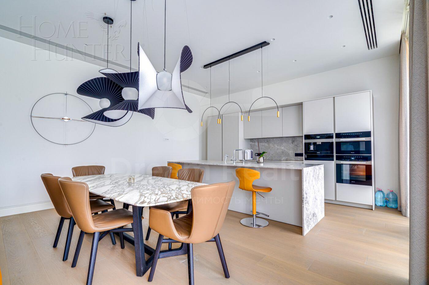 2-КОМН. КВАРТИРА С ОТДЕЛКОЙ 165.9 М² НА 4 ЭТАЖЕ