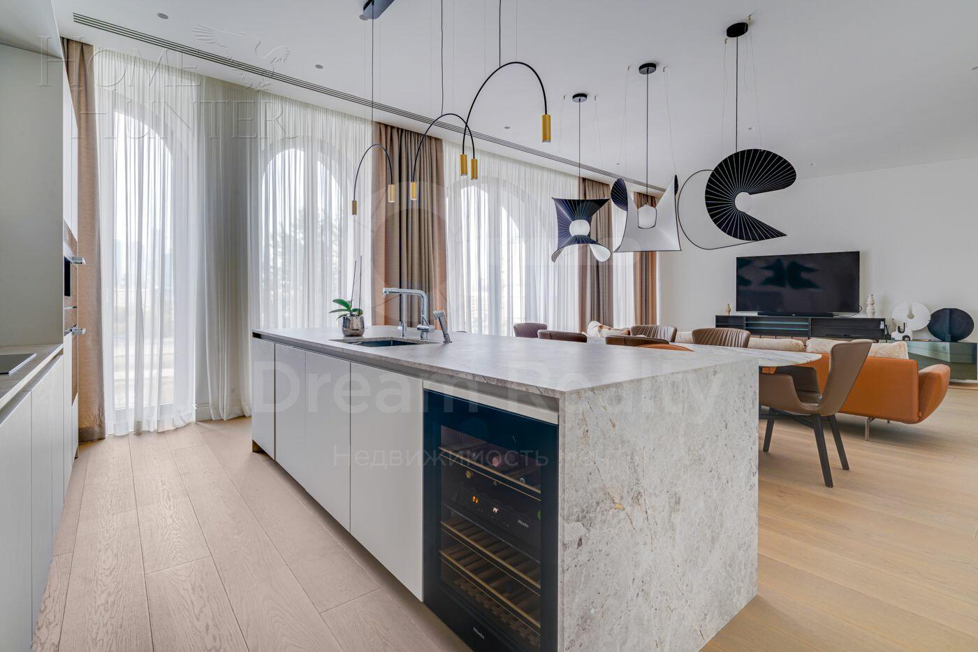 2-КОМН. КВАРТИРА С ОТДЕЛКОЙ 165.9 М² НА 4 ЭТАЖЕ