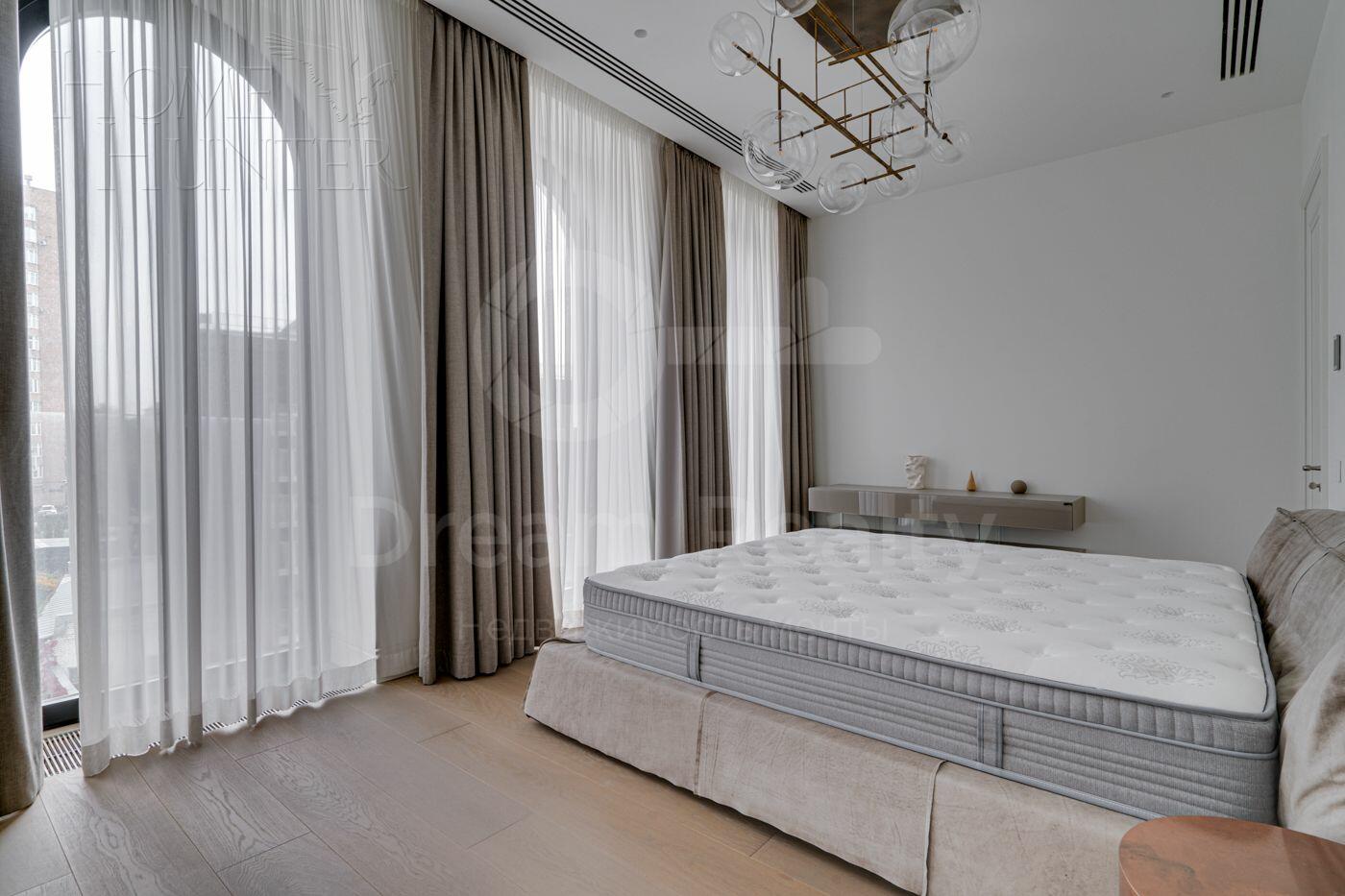 2-КОМН. КВАРТИРА С ОТДЕЛКОЙ 165.9 М² НА 4 ЭТАЖЕ