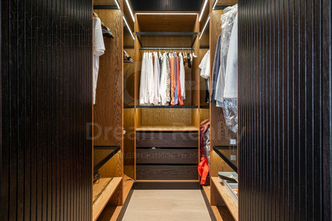 2-КОМН. КВАРТИРА С ОТДЕЛКОЙ 165.9 М² НА 4 ЭТАЖЕ