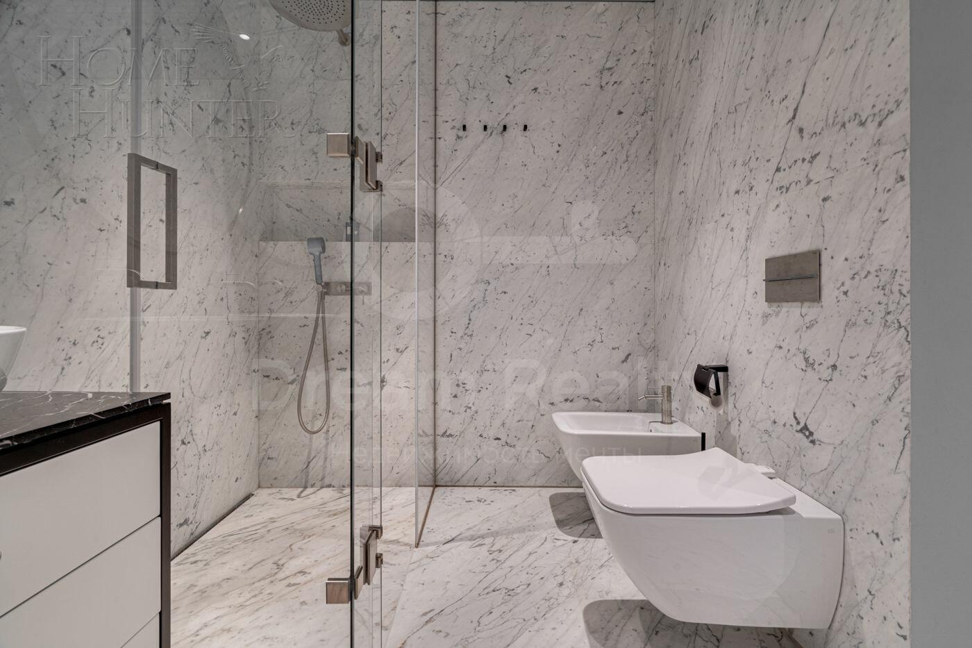 2-КОМН. КВАРТИРА С ОТДЕЛКОЙ 165.9 М² НА 4 ЭТАЖЕ