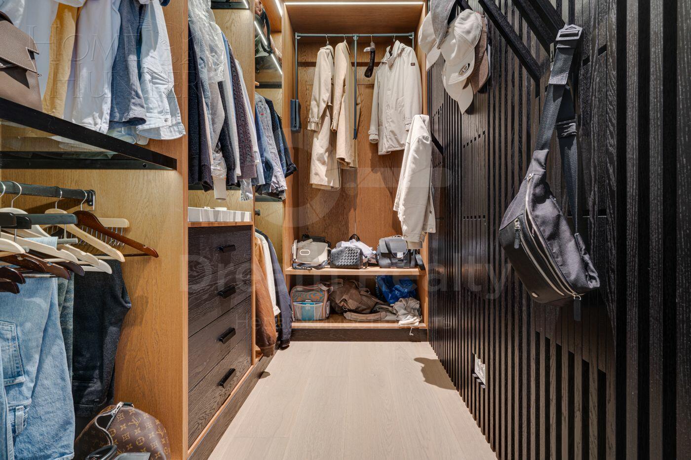 2-КОМН. КВАРТИРА С ОТДЕЛКОЙ 165.9 М² НА 4 ЭТАЖЕ