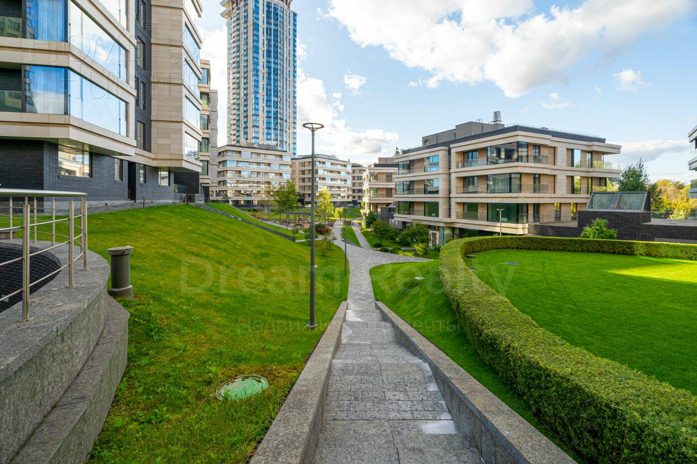 4-КОМН. КВАРТИРА БЕЗ ОТДЕЛКИ 225.7 М² НА 4 ЭТАЖЕ