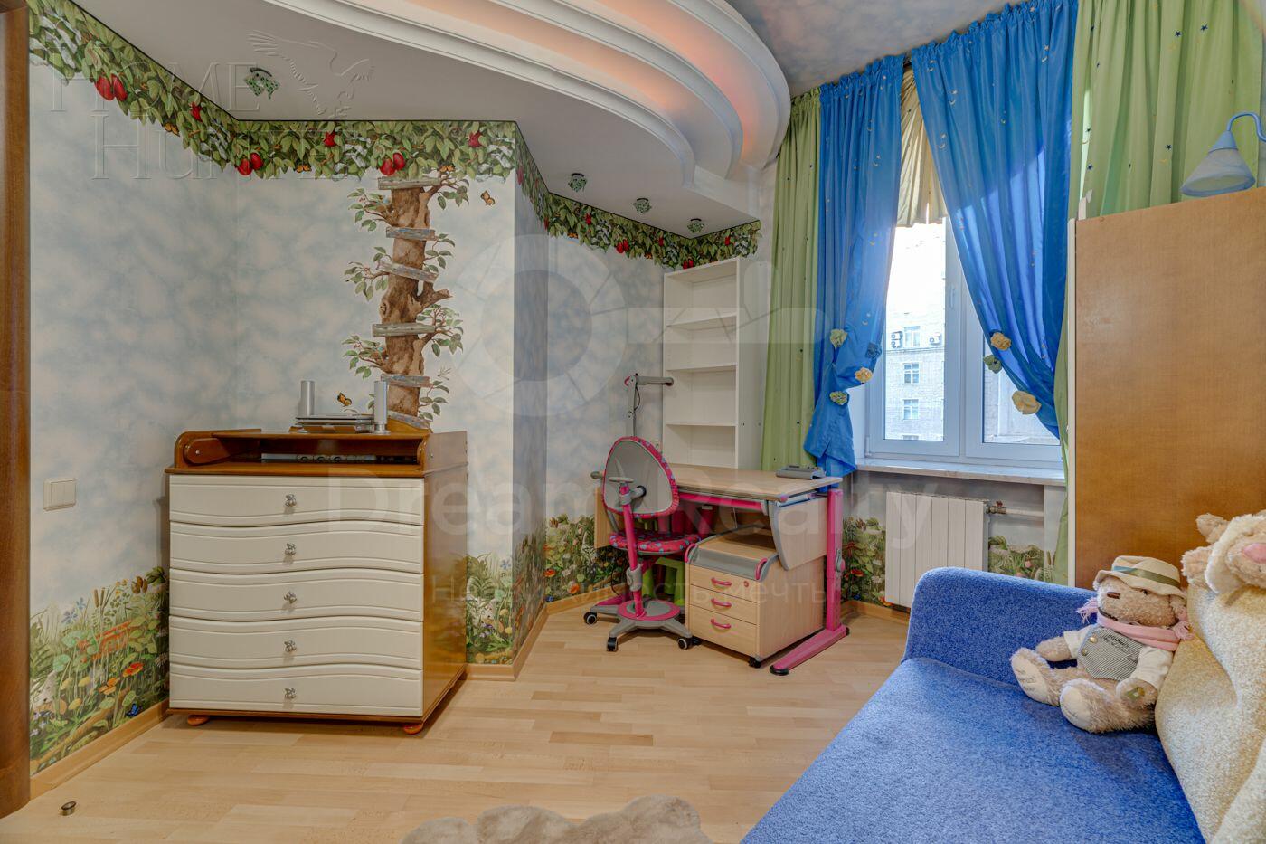 4-КОМН. КВАРТИРА С ОТДЕЛКОЙ 118 М² НА 4 ЭТАЖЕ