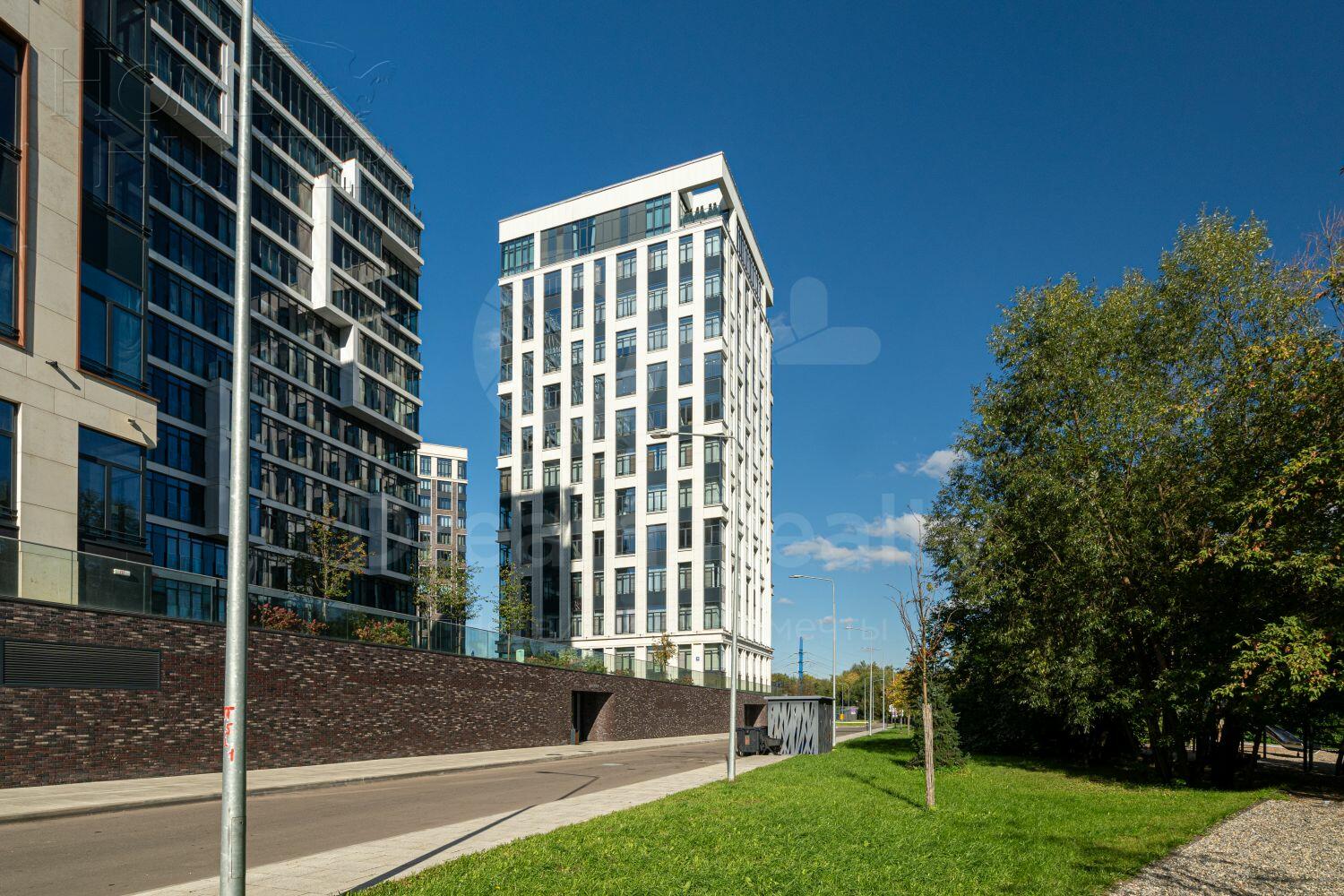 4-КОМН. КВАРТИРА С ОТДЕЛКОЙ 135.9 М² НА 3 ЭТАЖЕ