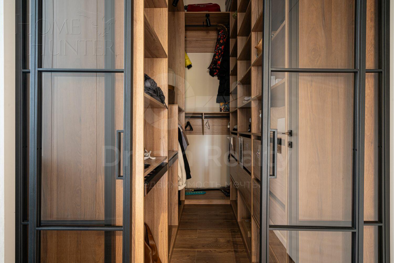 4-КОМН. КВАРТИРА С ОТДЕЛКОЙ 135.9 М² НА 3 ЭТАЖЕ