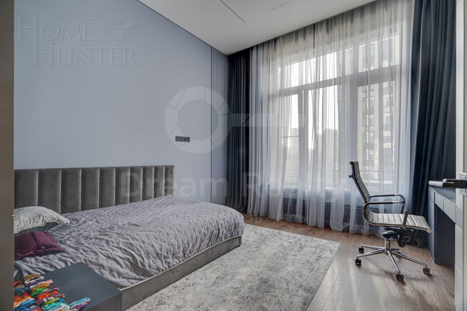 4-КОМН. КВАРТИРА С ОТДЕЛКОЙ 135.9 М² НА 3 ЭТАЖЕ