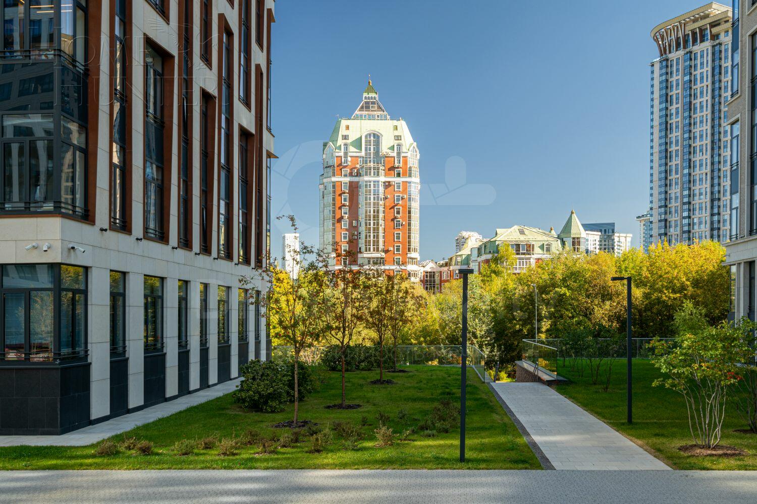 4-КОМН. КВАРТИРА С ОТДЕЛКОЙ 135.9 М² НА 3 ЭТАЖЕ